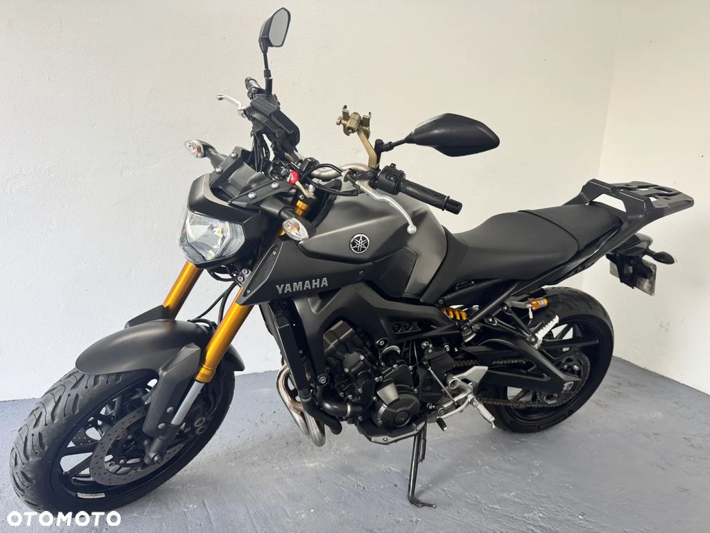 Yamaha MT - 6