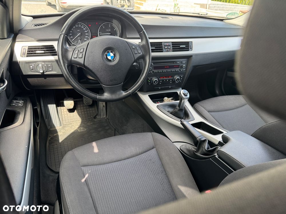 BMW Seria 3 318d DPF Edition Lifestyle - 7