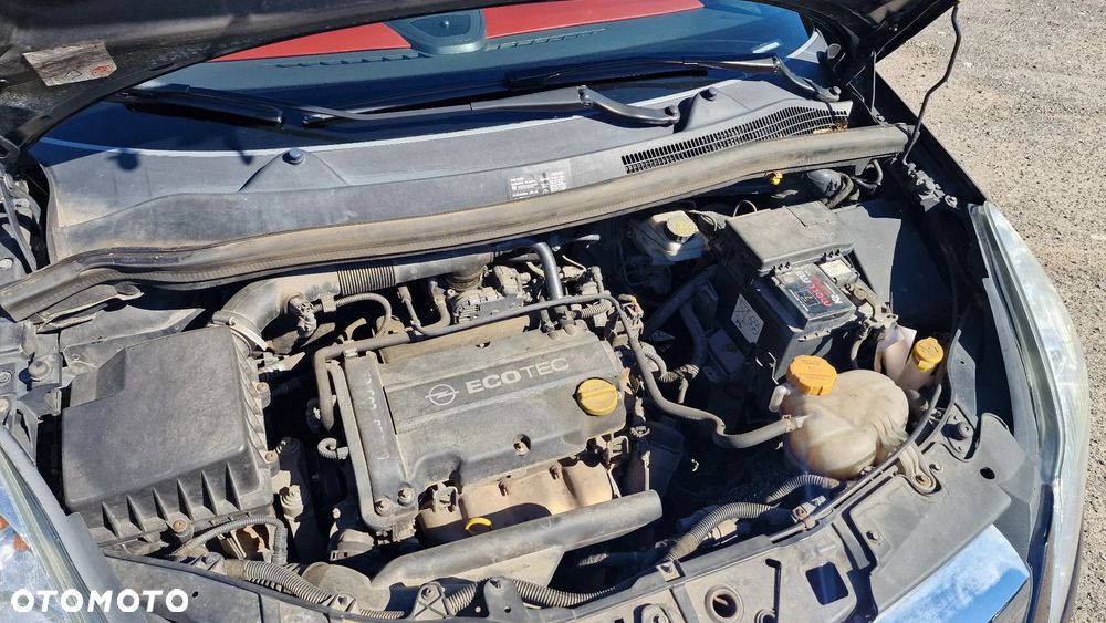 Opel Corsa 1.4 16V Cosmo - 17