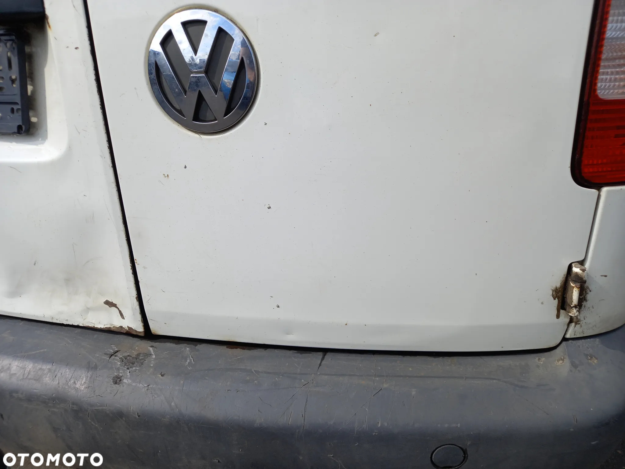 VW CADDY III DRZWI PRAWY TYŁ PRAWE TYLNE Z KLAPY BAGAŻNIKA KLAPA 902 - 3