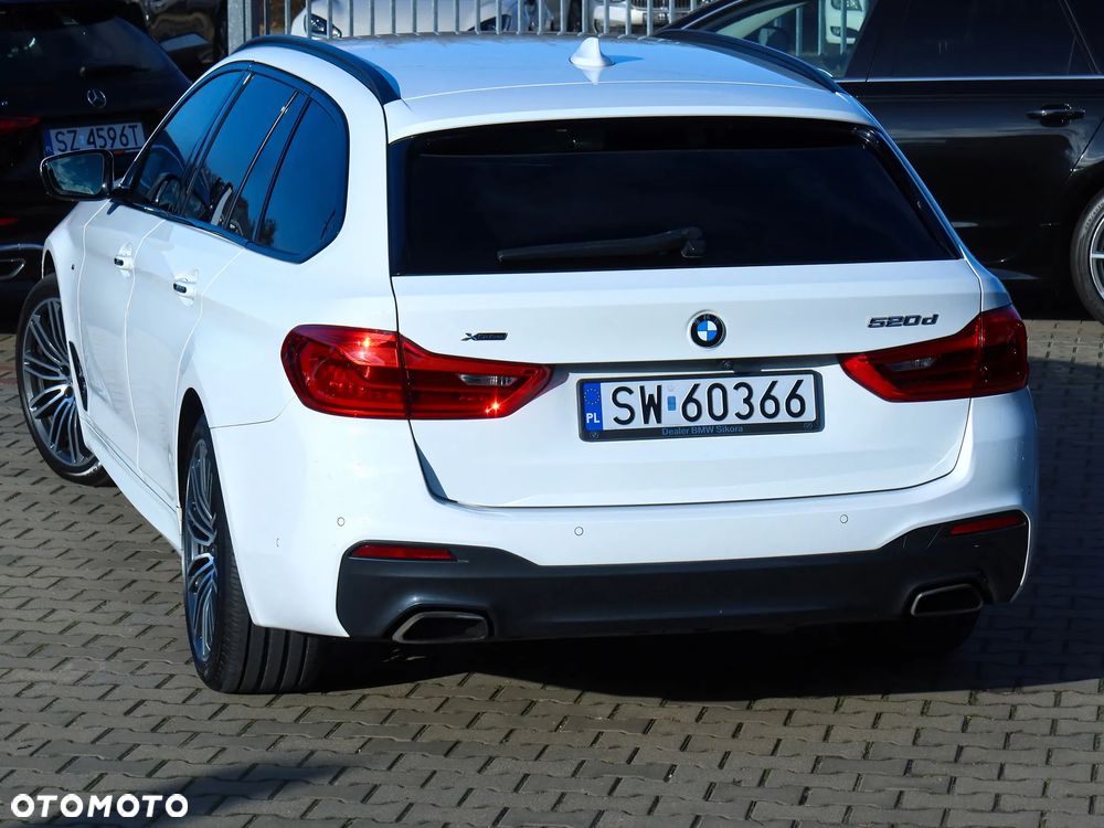 BMW Seria 5 520d xDrive M Sport sport - 29