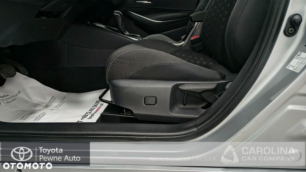 Toyota Corolla 1.8 Hybrid Comfort - 17