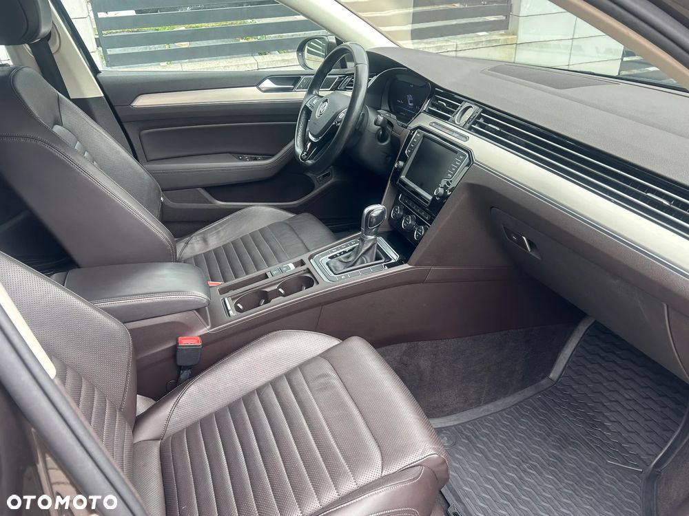 Volkswagen Passat 2.0 TDI BMT Highline DSG - 9
