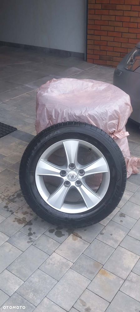 Toyota Avensis 1.8 Luna - 13