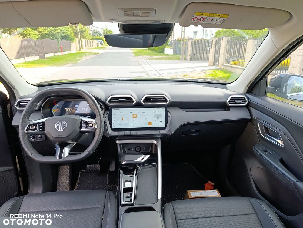 MG ZS - 23