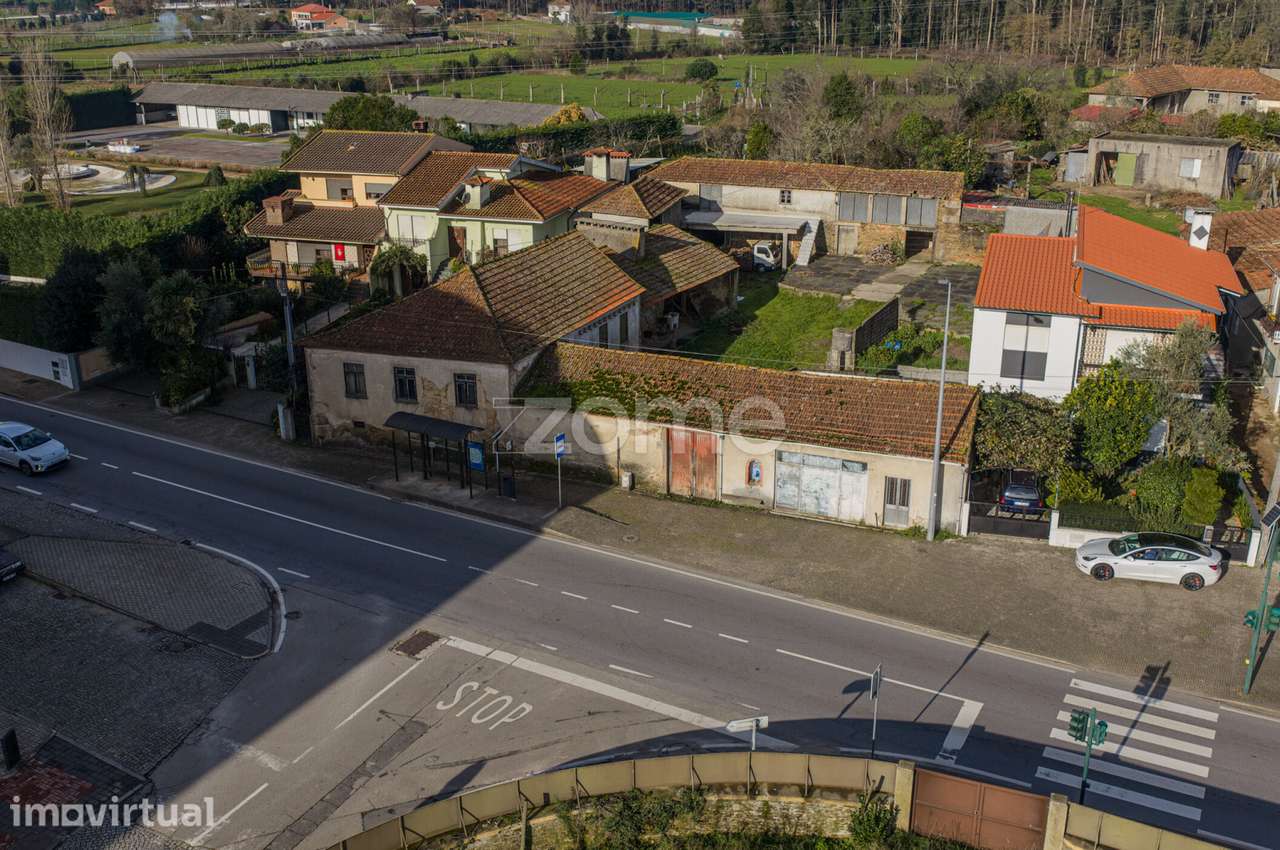Moradia na Trofa com 1.866 m2 Terreno e 684 m² área de Construção - Grande imagem: 4/44