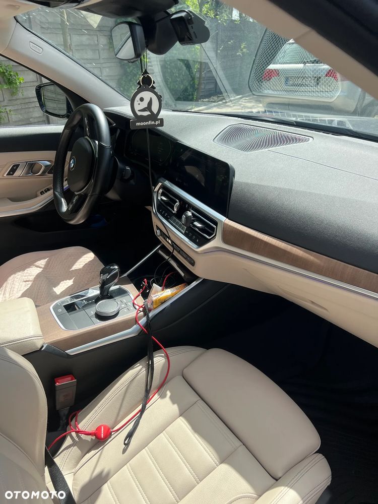BMW Seria 3 320d MHEV Luxury Line - 15