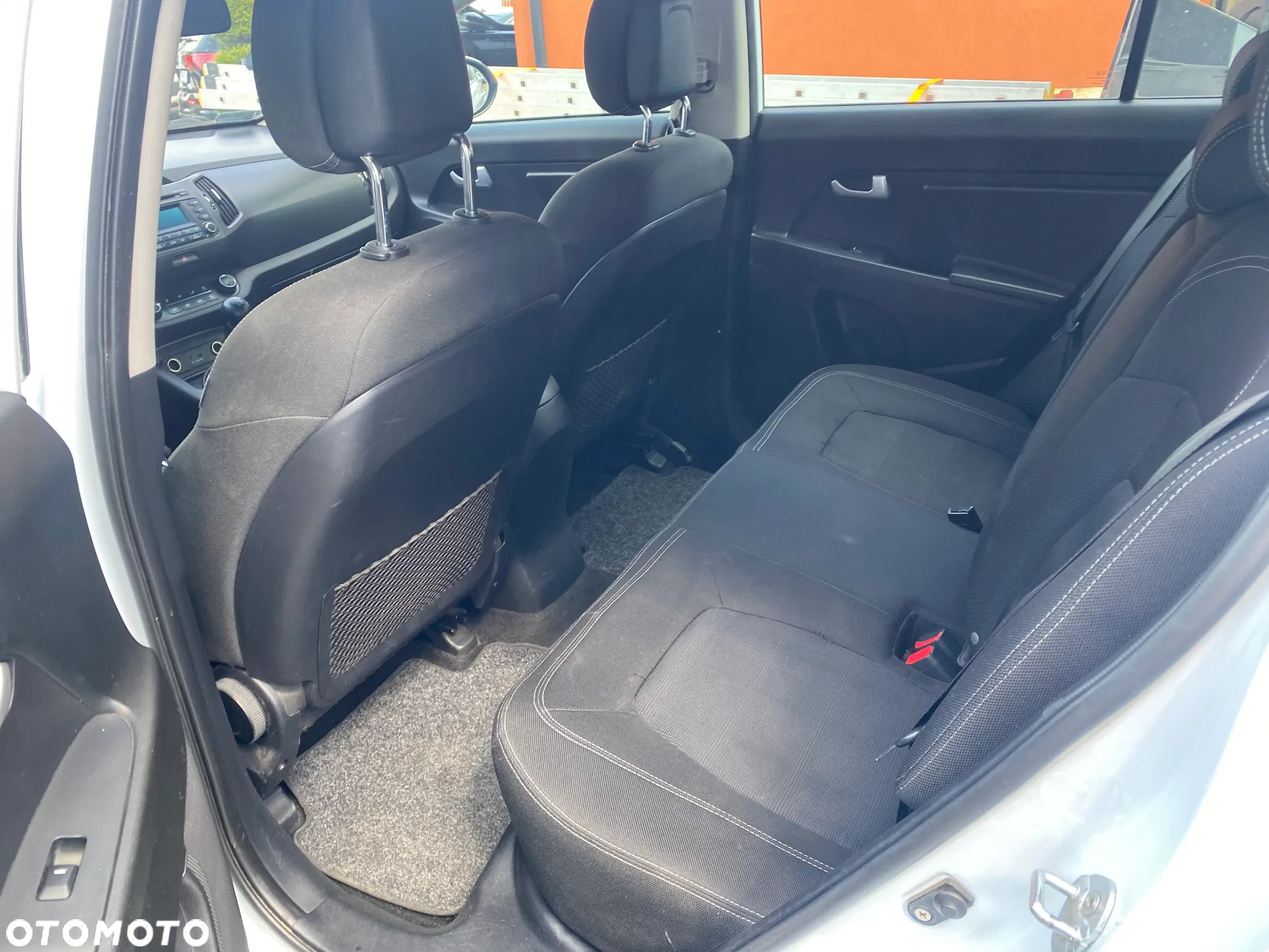 Kia Sportage 1.7 CRDI 2WD Dream-Team Edition - 9