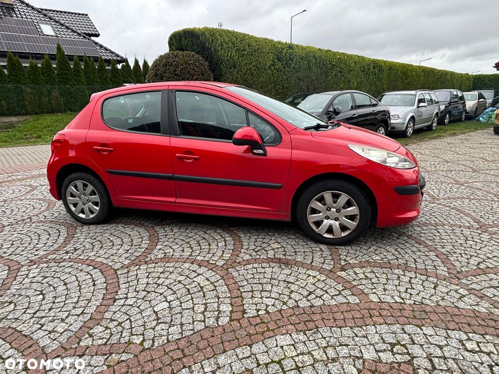 Peugeot 207 1.4 16V Trendy - 7