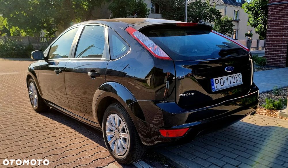 Ford Focus 1.6 Ambiente - 3