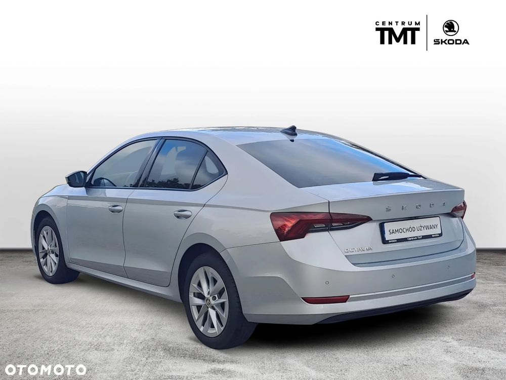 Skoda Octavia - 8