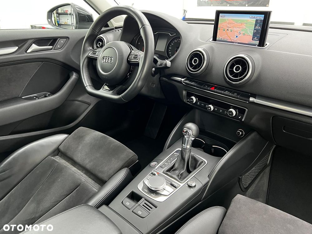 Audi A3 Sportback 2.0 TDI DPF S tronic S line Sportpaket (plus) - 3