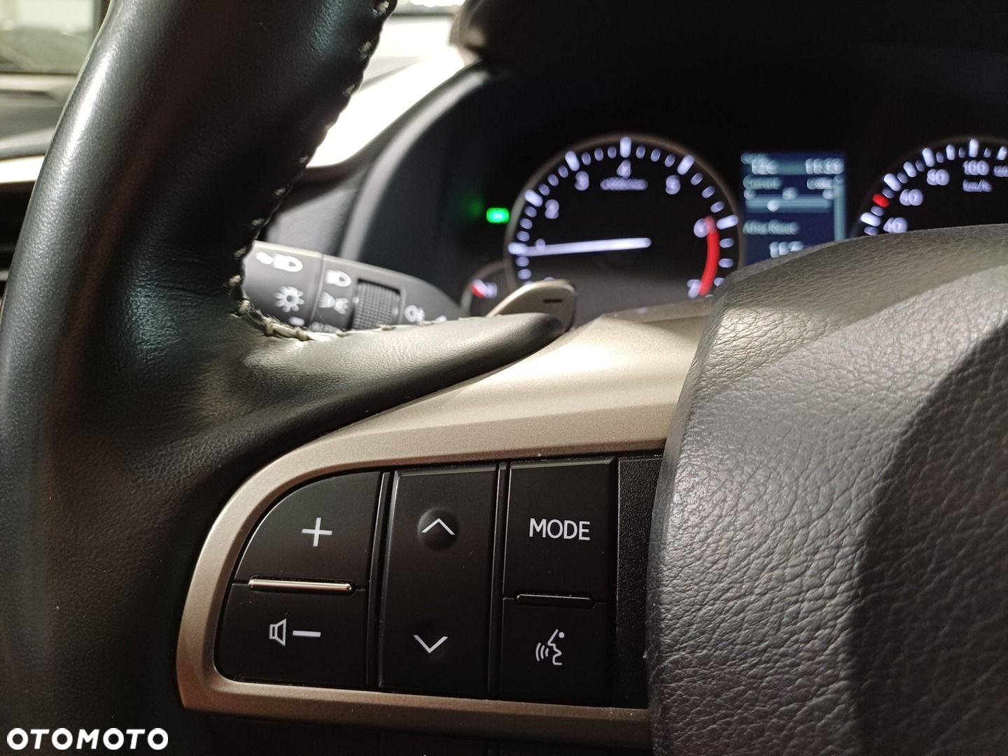 Lexus RX - 18