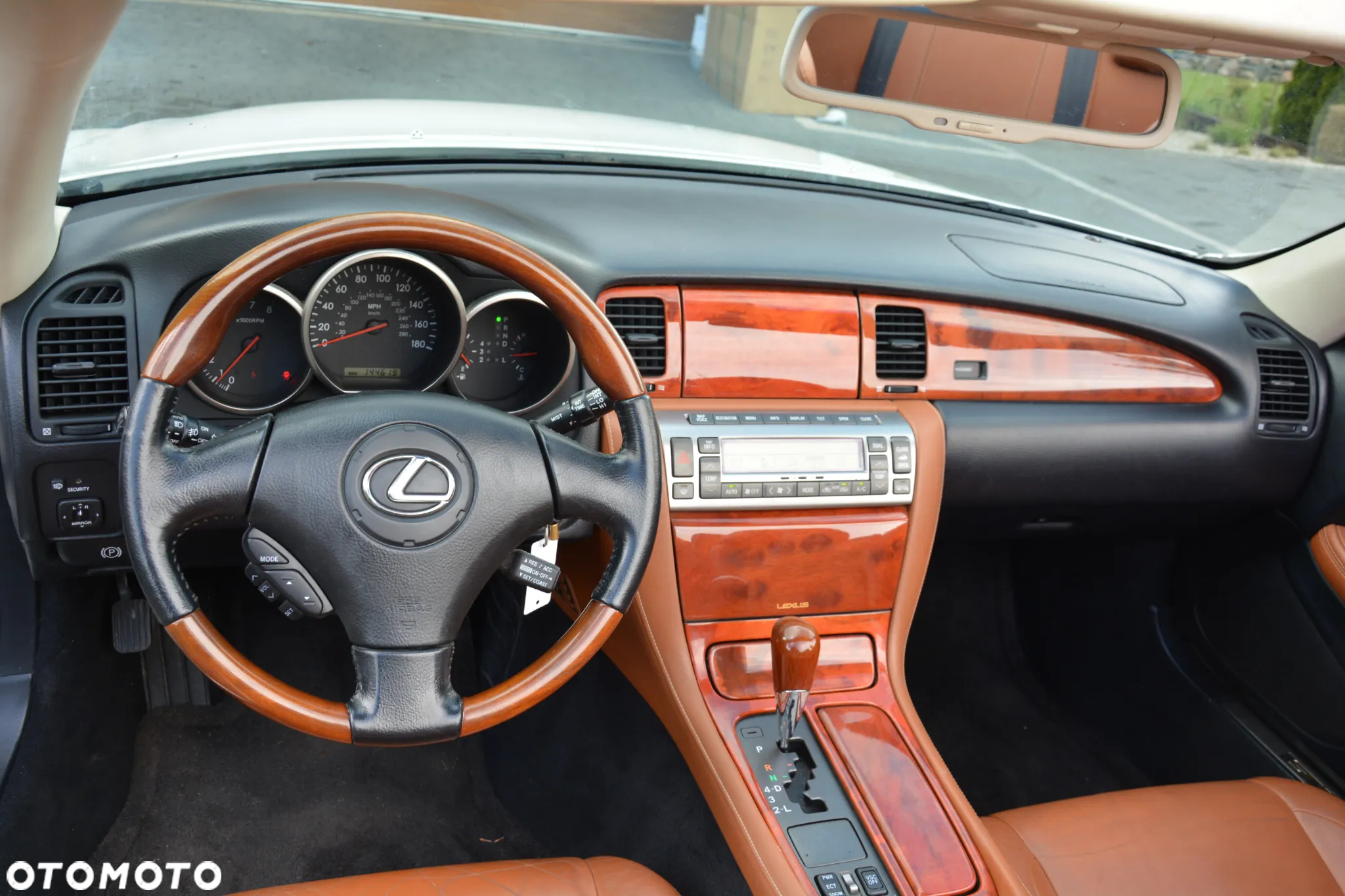 Lexus SC 430 - 34