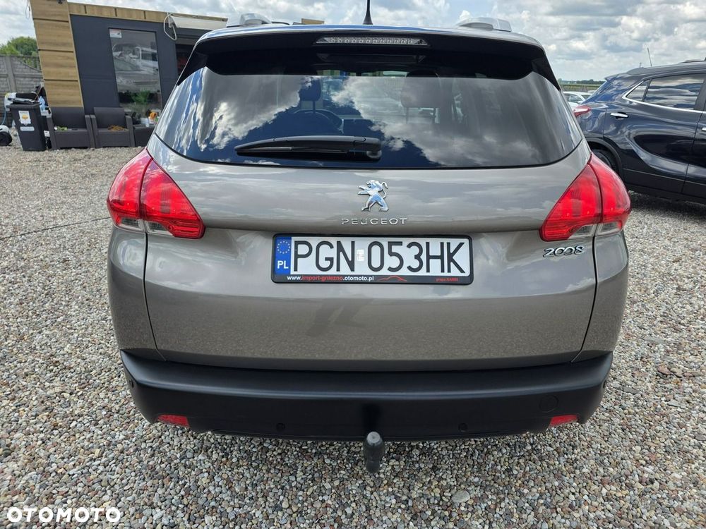 Peugeot 2008 1.2 Pure Tech Active - 8