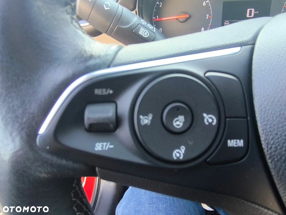 Opel Crossland 1.2 T Elegance Business Pack - 19