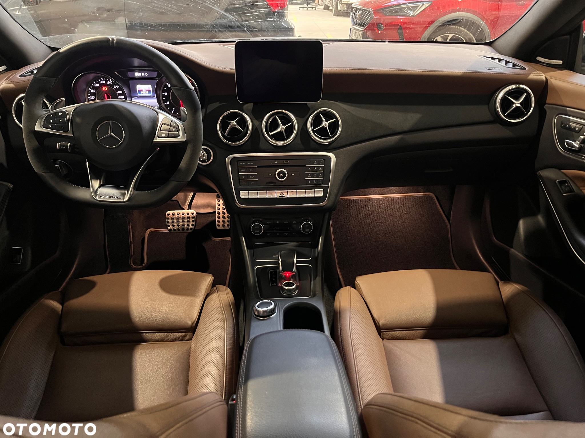 Mercedes-Benz CLA AMG 45 4Matic Shooting Brake 7G-DCT - 8