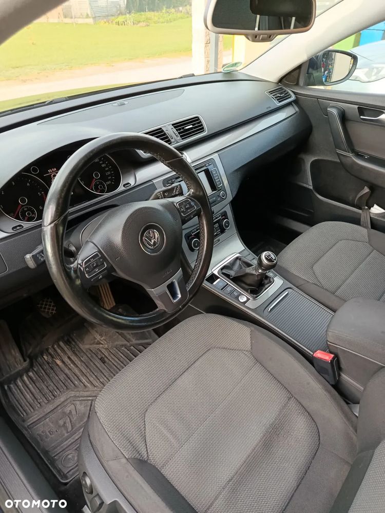Volkswagen Passat Variant 2.0 TDI 4Motion BlueMotion Technol Comfortline - 9