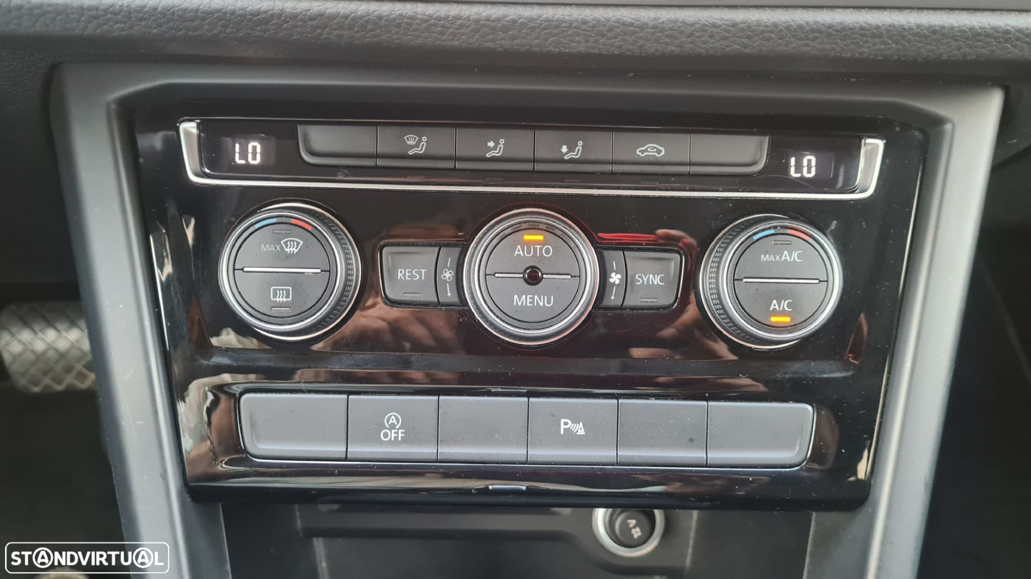 VW Touran 1.6 TDI Confortline DSG - 27