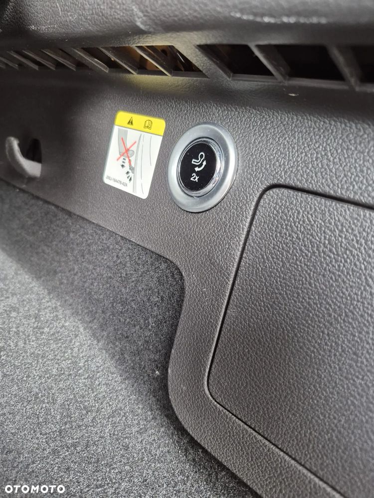 Ford Kuga 1.5 EcoBoost 2x4 Cool & Connect - 22