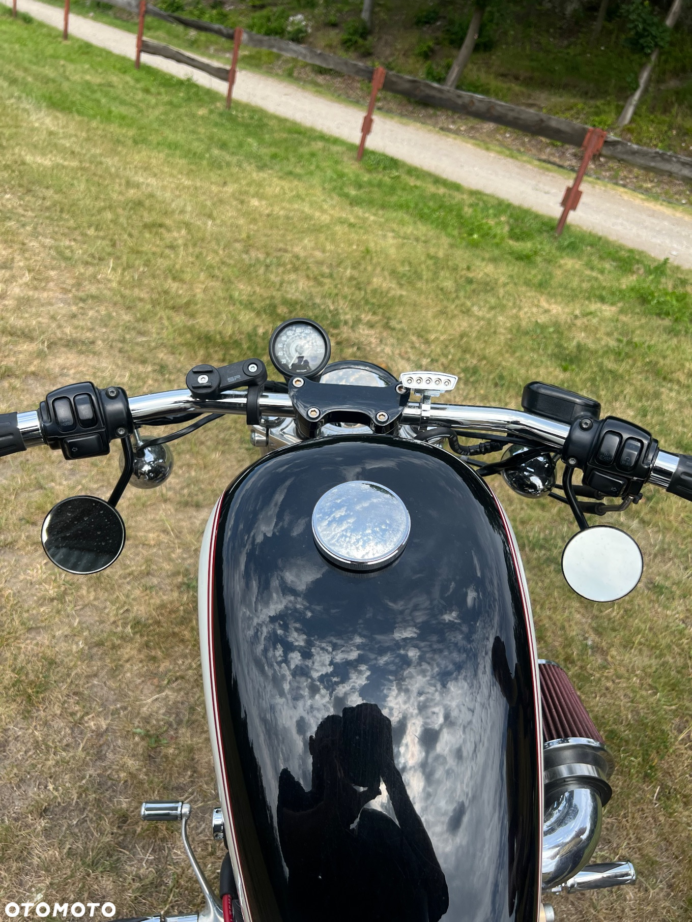 Harley-Davidson Sportster Custom 1200C - 7