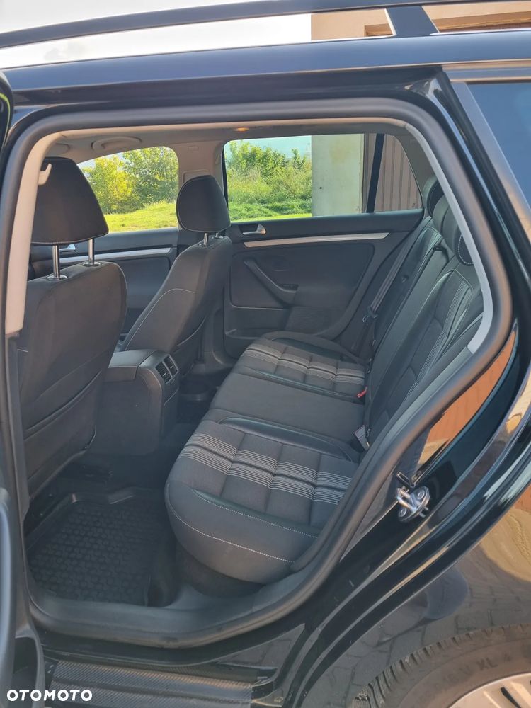 Volkswagen Golf 1.4 TSI DSG MATCH - 8