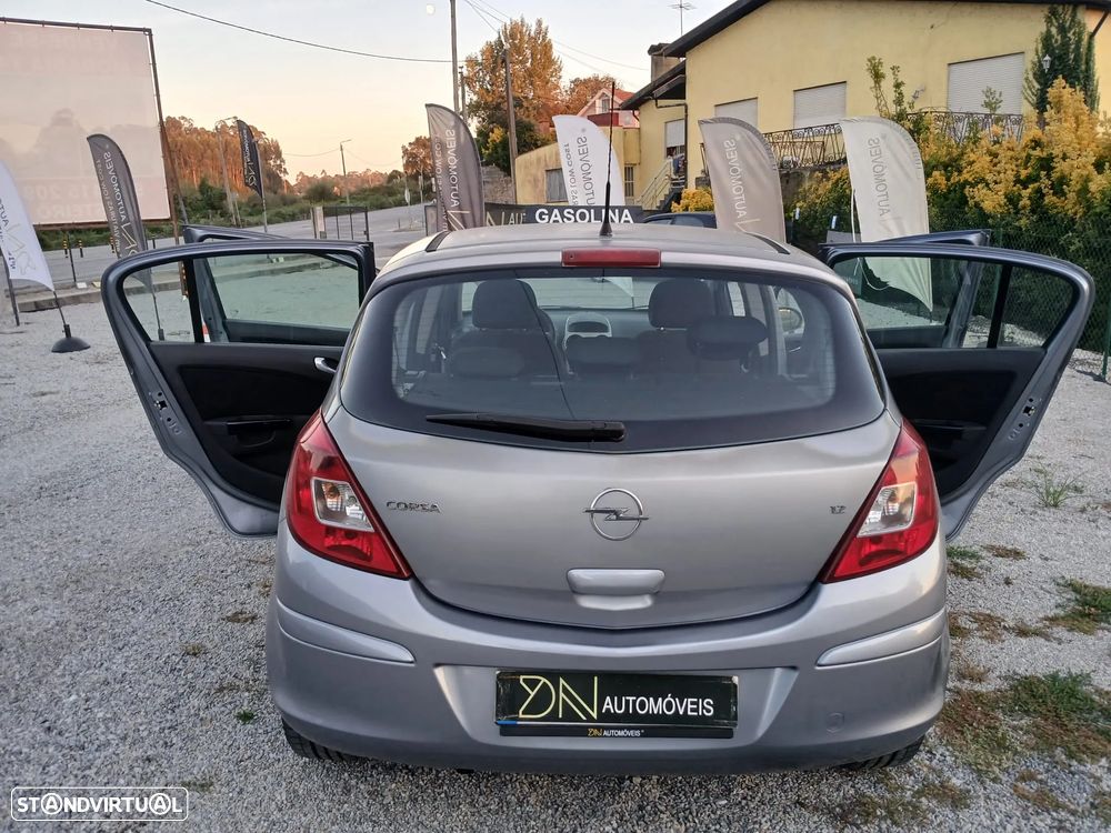Opel Corsa 1.2 Cosmo - 5