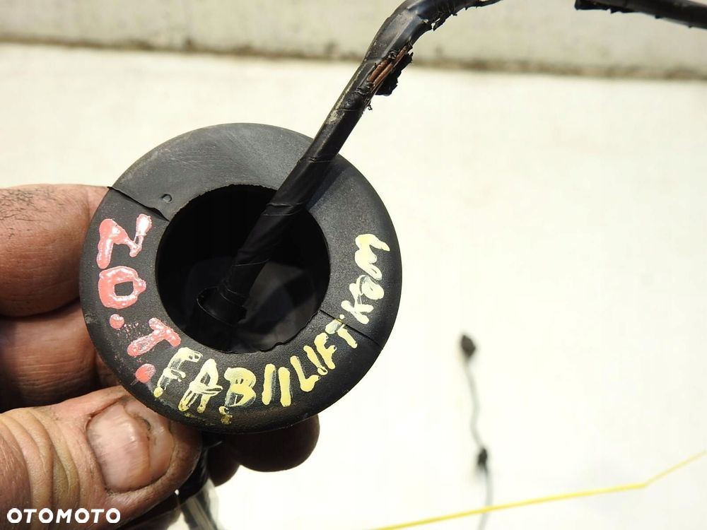 WIĄZKA INSTALACJA ZDERZAKA TYŁ SKODA FABIA II KOMBI - 2