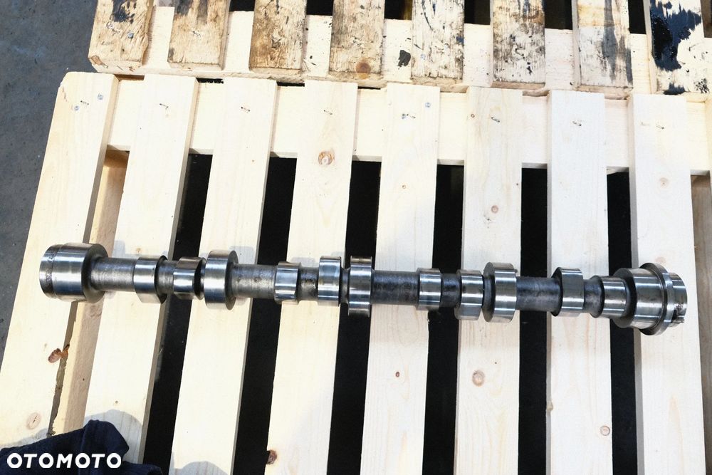 wałek rozrządu  liebherr D934 A7 kod 10127225, 7.014litra - 3