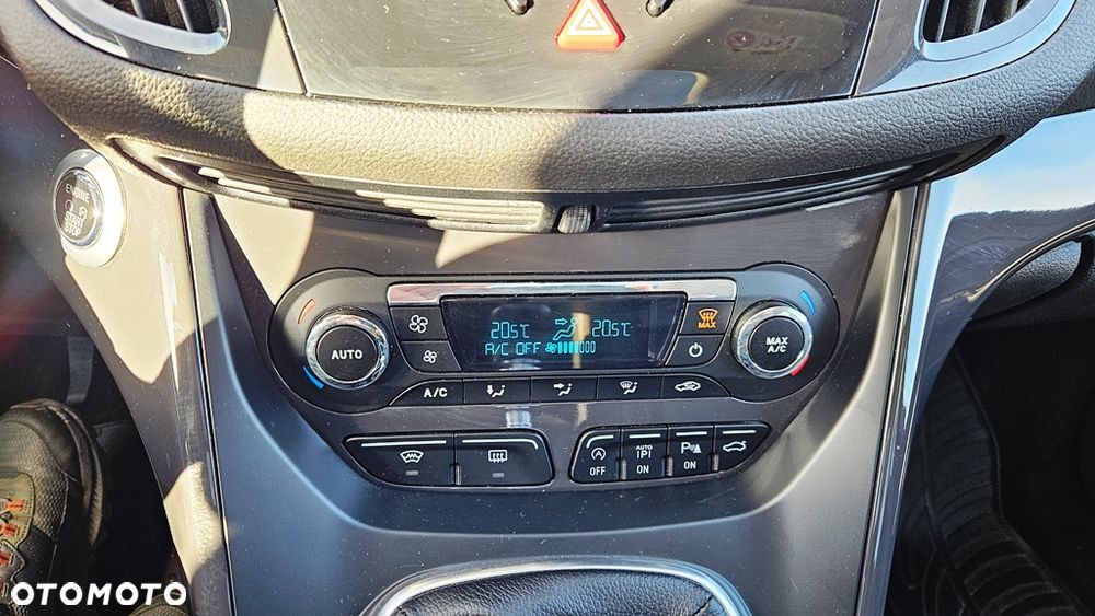 Ford Kuga 2.0 TDCi 4x4 Individual - 22