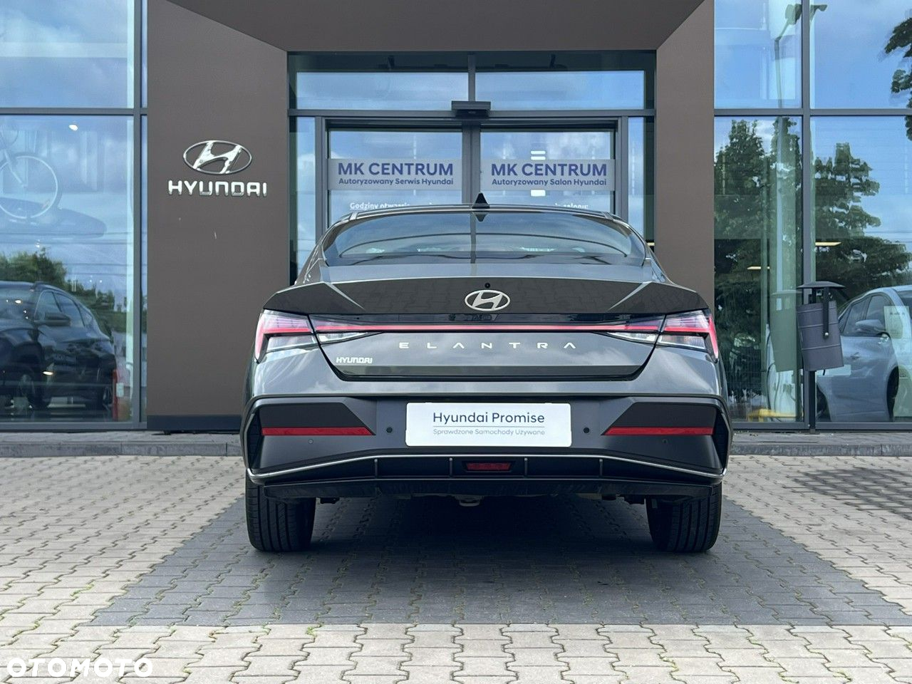 Hyundai Elantra - 6