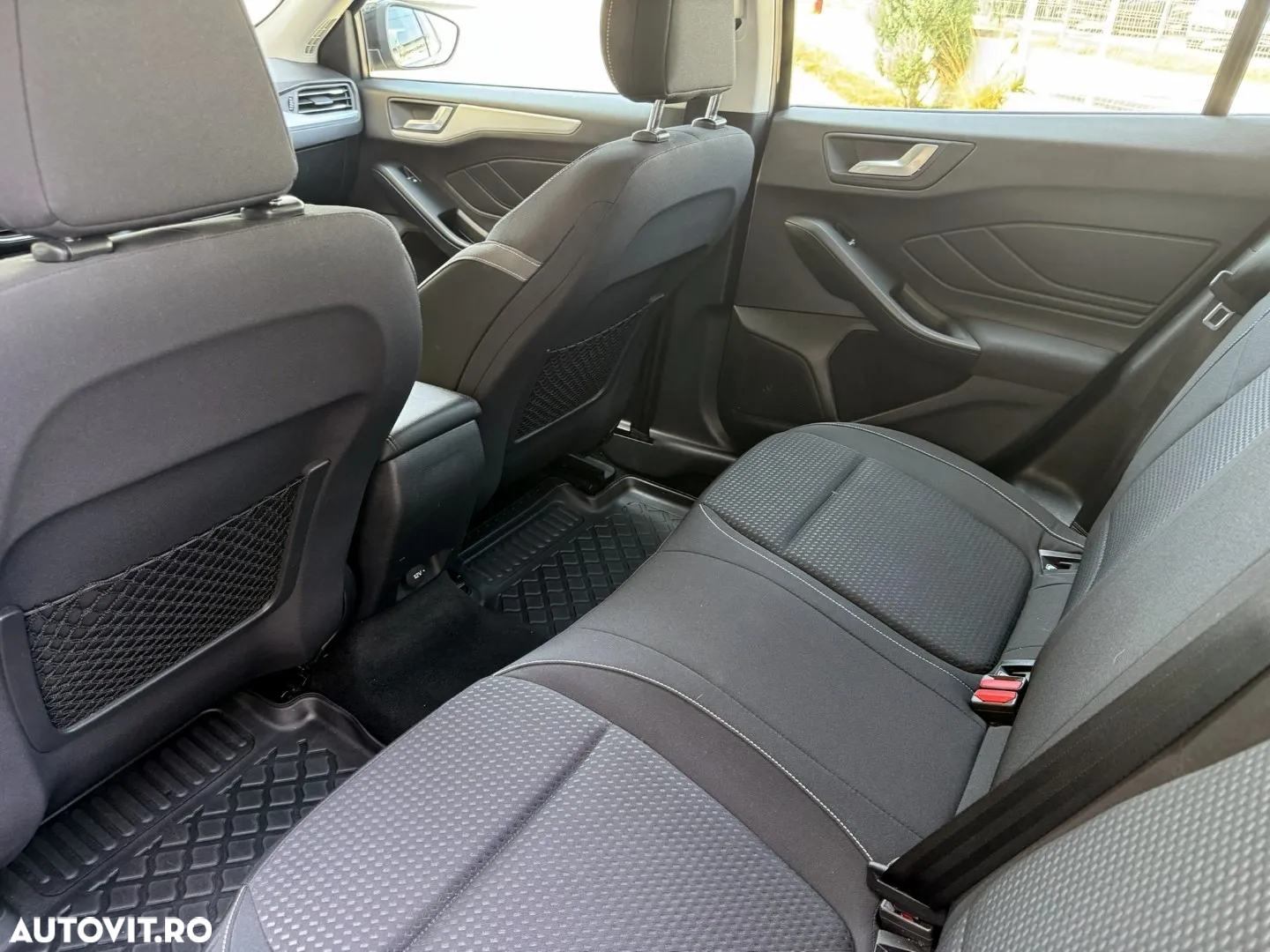 Ford Focus - 19