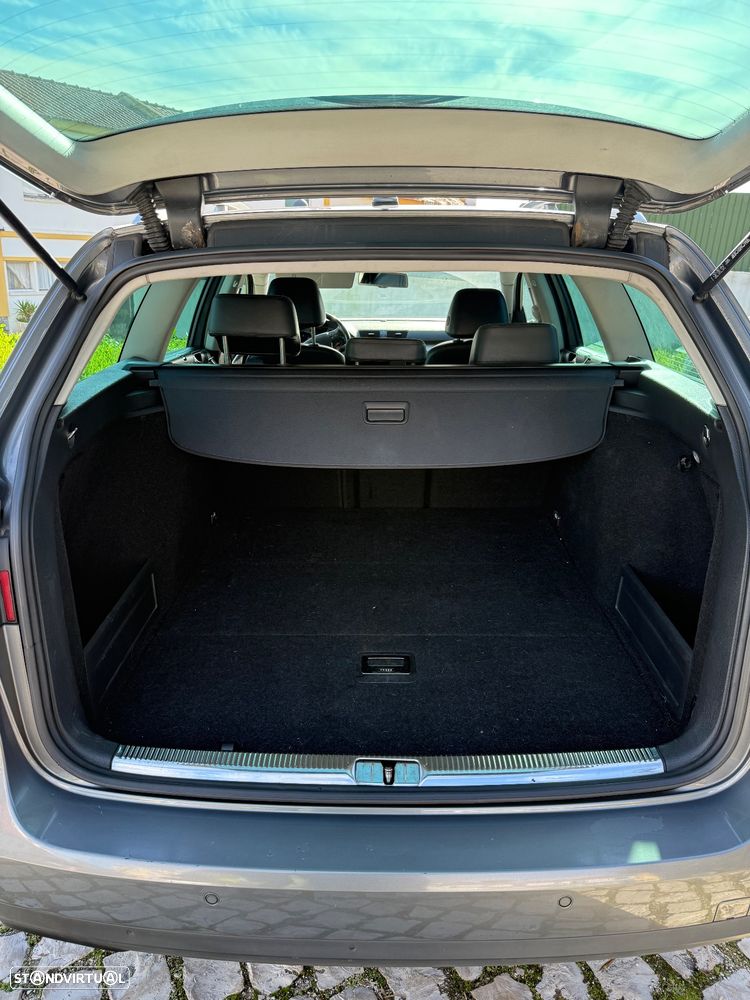 VW Passat Variant - 17