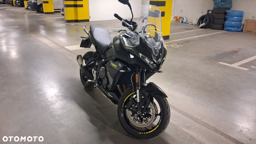 Triumph Tiger - 2