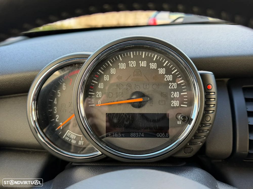 MINI 3 Portas One - 10