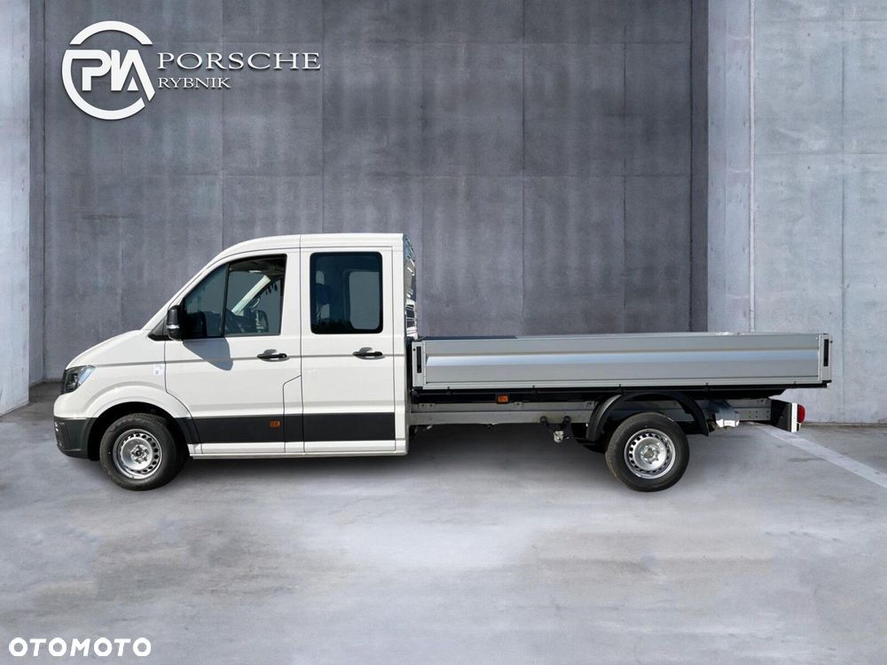 Volkswagen Crafter 35 Skrzyniowy z podwójną kabiną silnik: 2,0 l EU6 SCR 177 KM / skrzynia biegów: Przedni napęd manualna 6-biegowa rozstaw osi: 4490 mm - 8