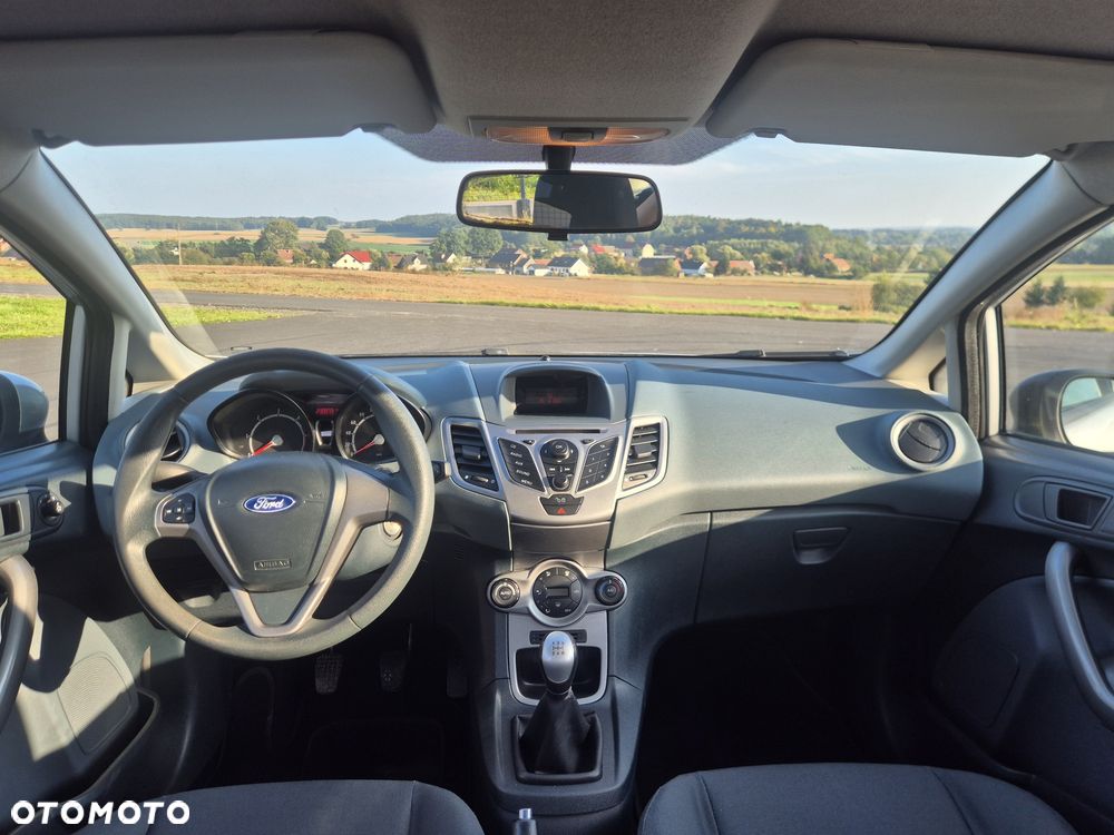 Ford Fiesta - 12