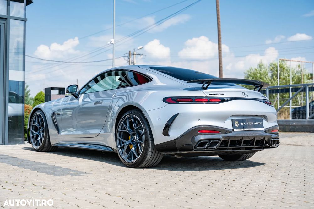 Mercedes-Benz AMG GT R Speedshift 7G-DCT - 4