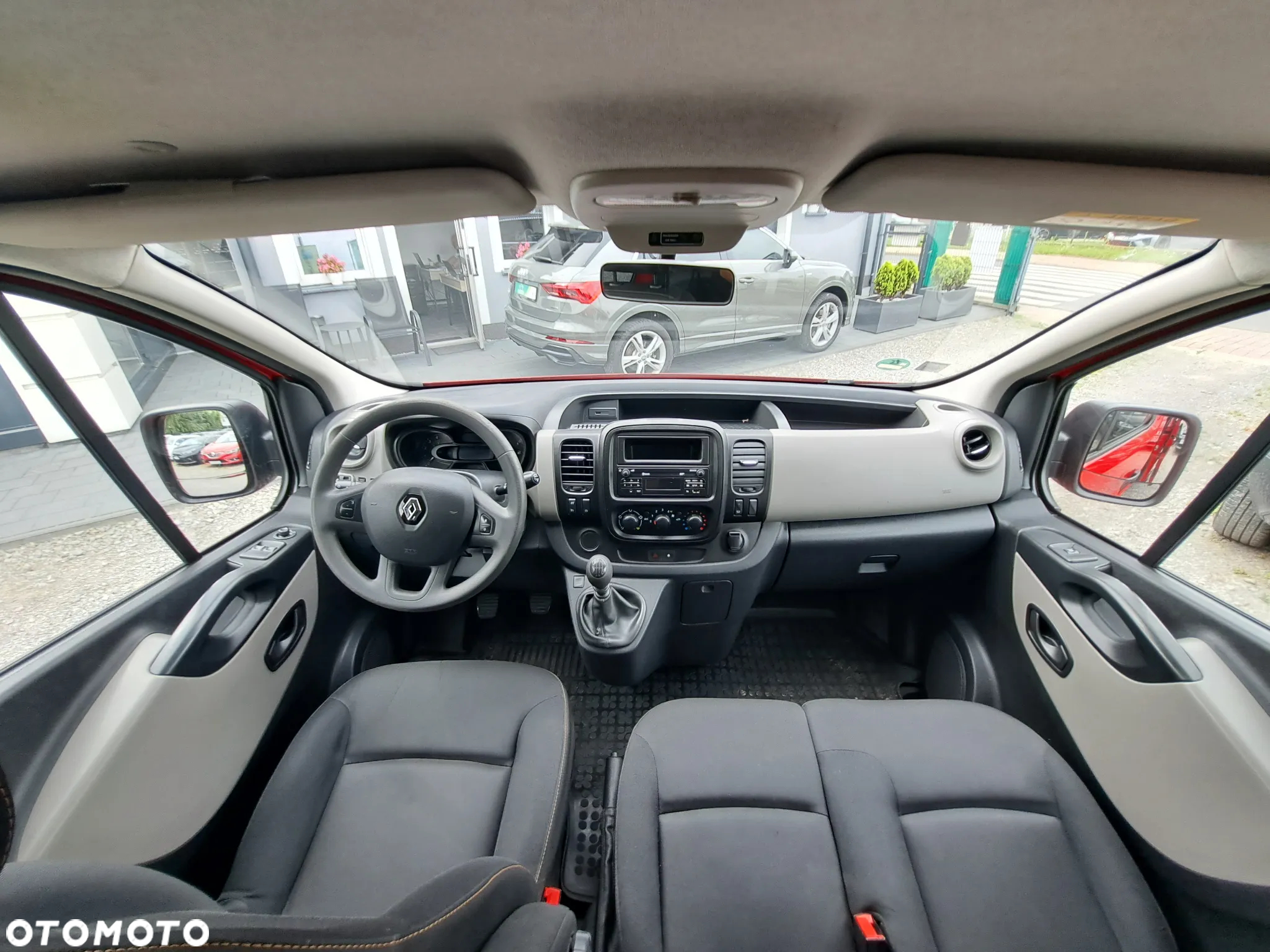 Renault Trafic - 8