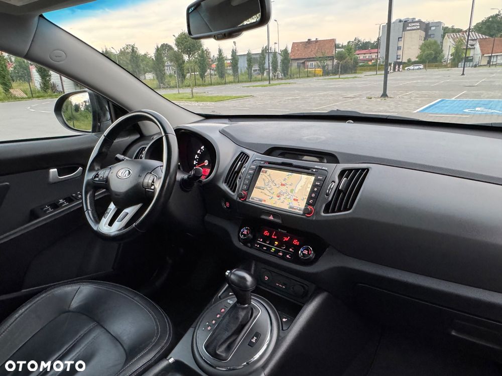Kia Sportage 2.0 CRDI AWD Dream-Team Edition - 17
