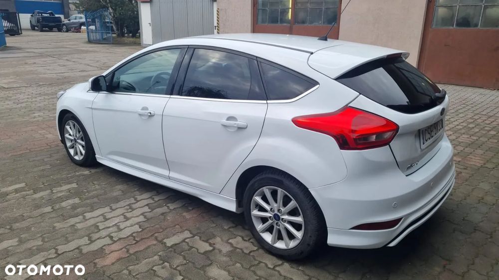 Ford Focus 2.0 TDCi Titanium ASS PowerShift - 4