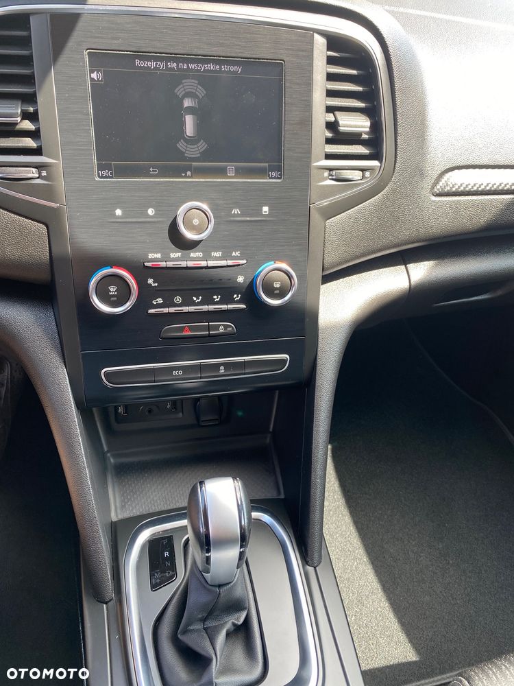 Renault Megane 1.5 Blue dCi Intens EDC - 10