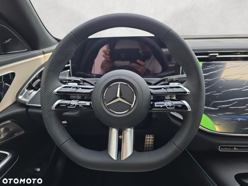 Mercedes-Benz Klasa E - 14