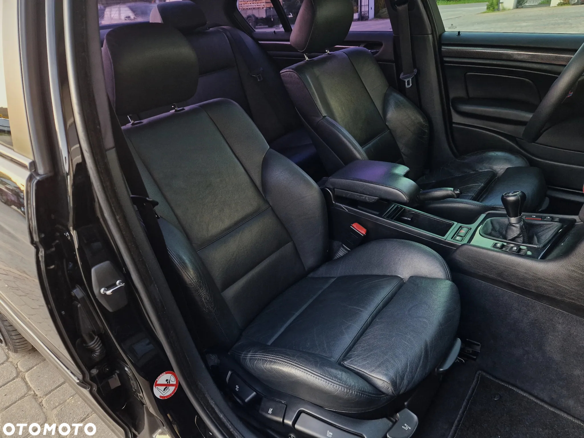 BMW Seria 3 330i - 23