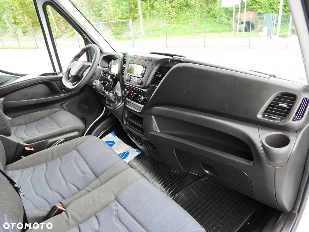 Iveco DAILY  35S18 PLANDEKA 10 PALET WEBASTO TEMPOMAT KLIMATYZACJA  180KM - 40