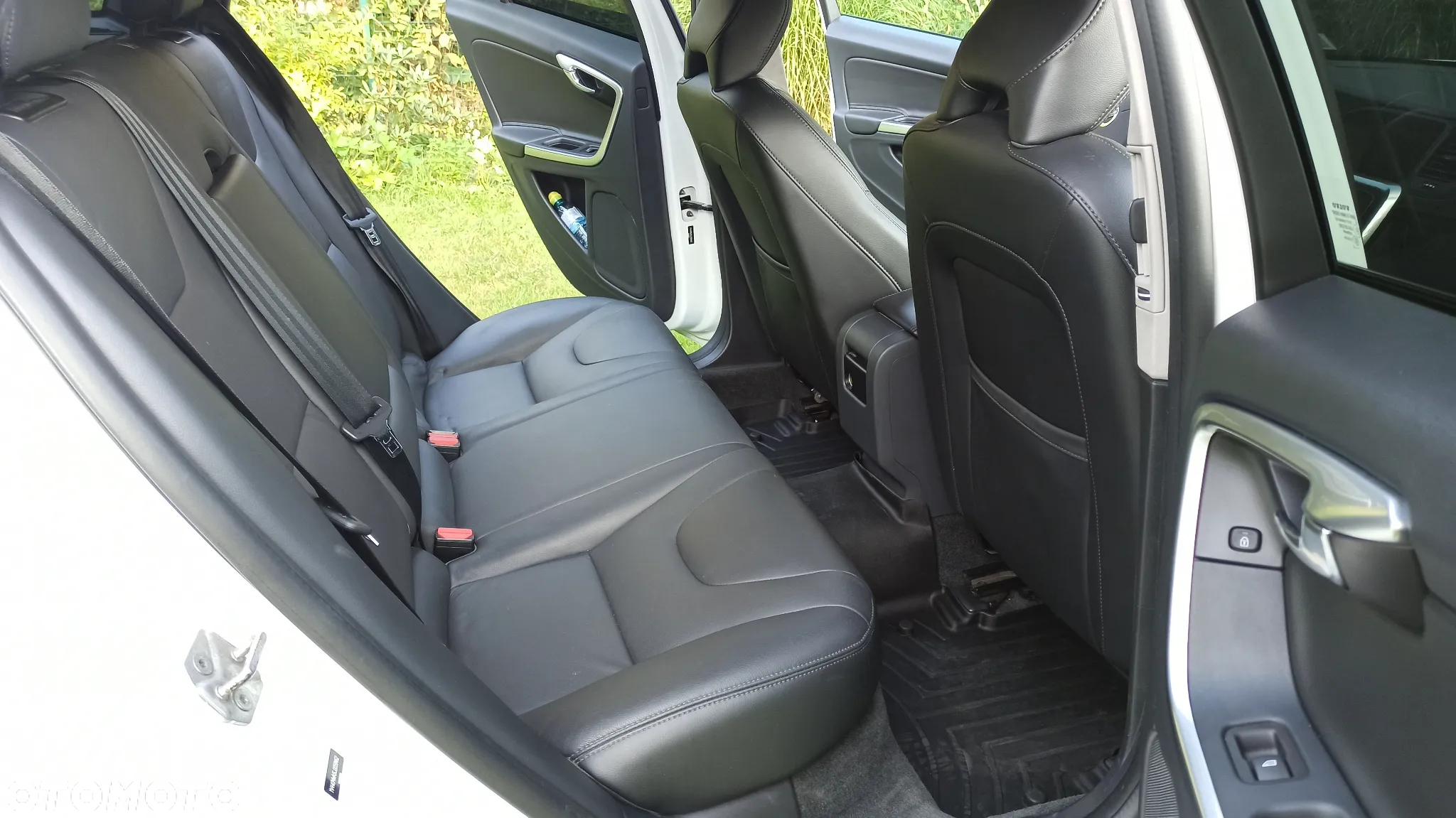 Volvo V60 Cross Country T5 AWD Geartronic - 14