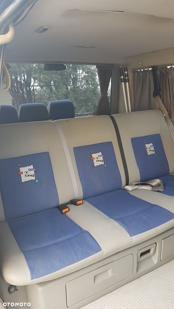 Volkswagen Multivan - 14