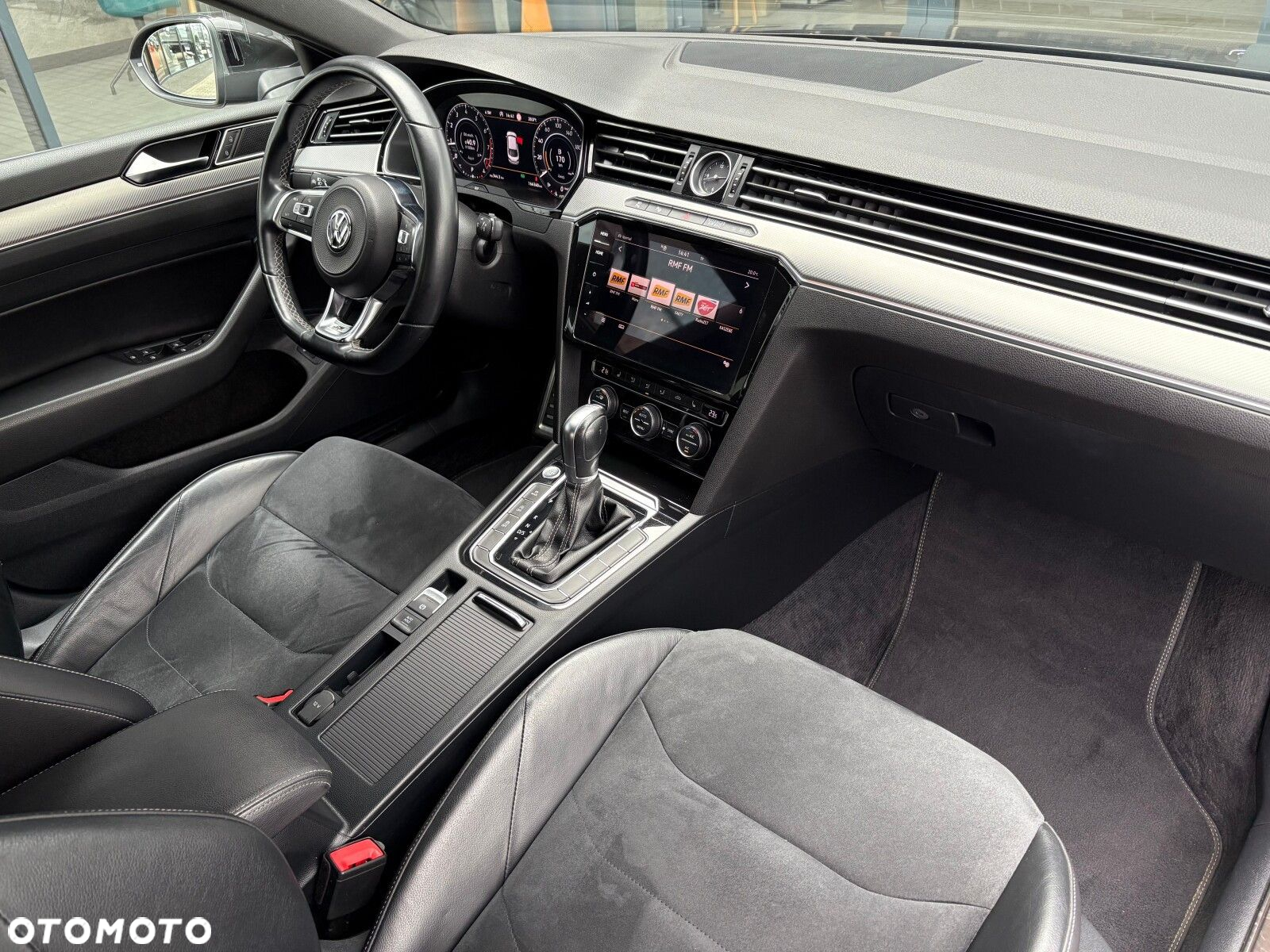 Volkswagen Arteon 2.0 TSI R-Line DSG - 17