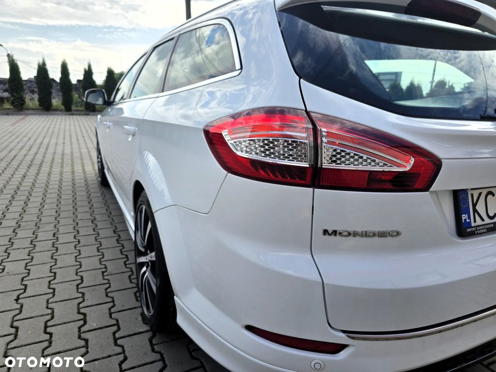 Ford Mondeo 2.0 EcoBoost Titanium S - 14