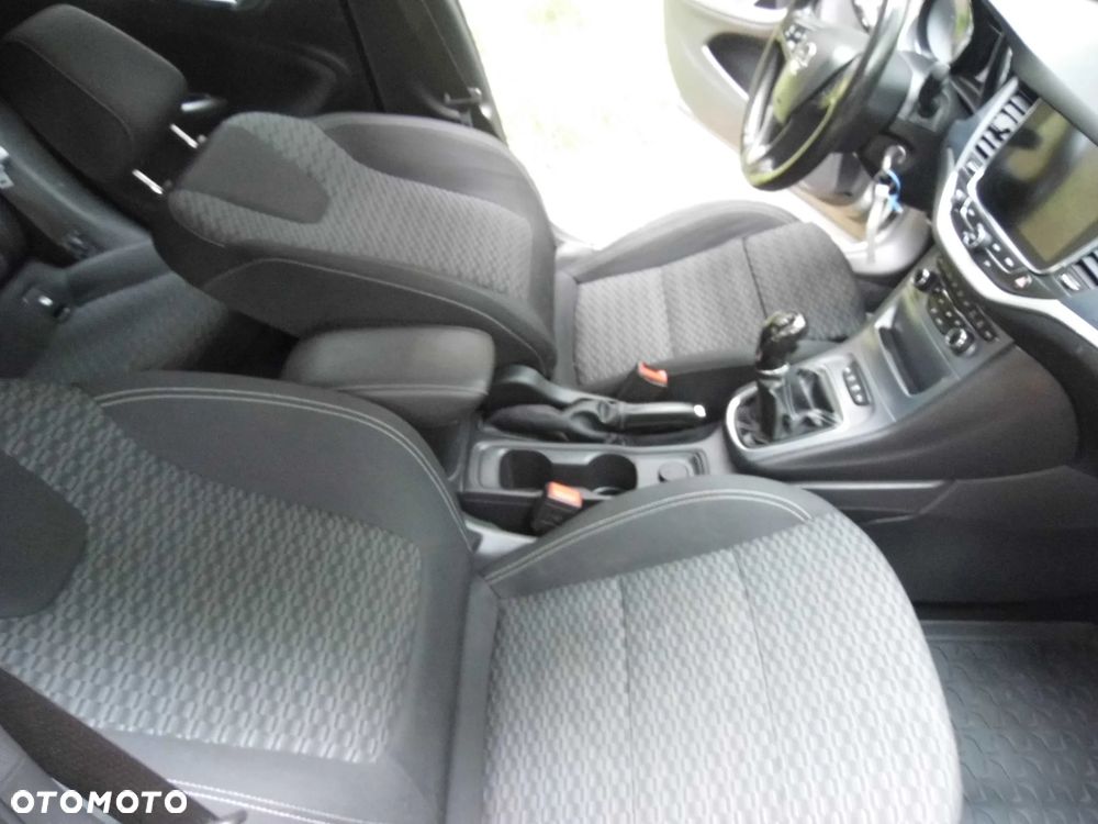 Opel Astra 1.6 CDTI DPF ecoFLEX TourerStart/Stop Exklusiv - 18